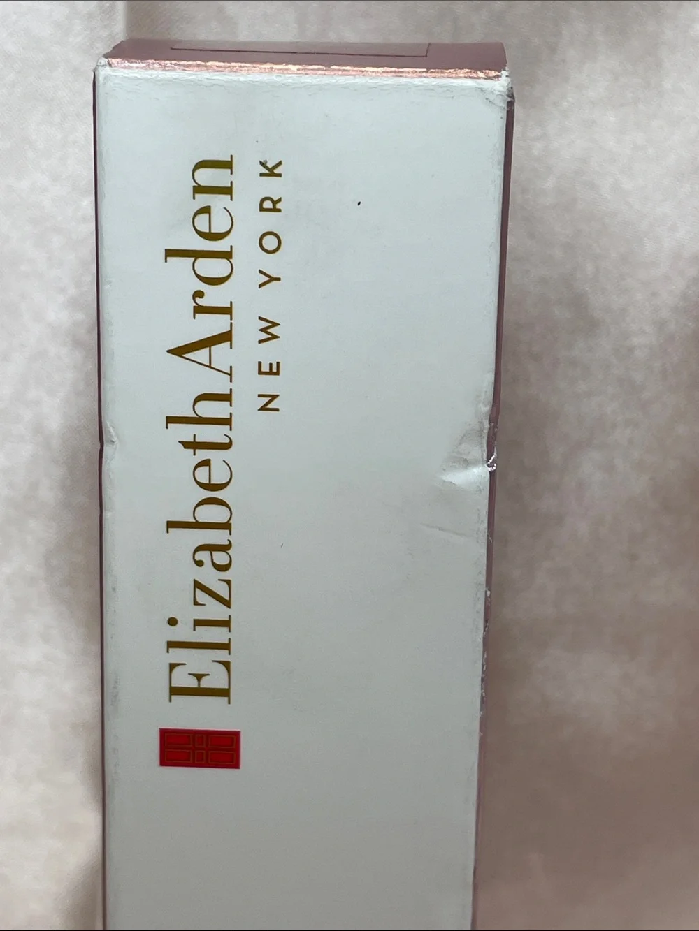 Elizabeth Arden Flawless Finish Skincaring Foundation 310C - NIB $50 MSRP
